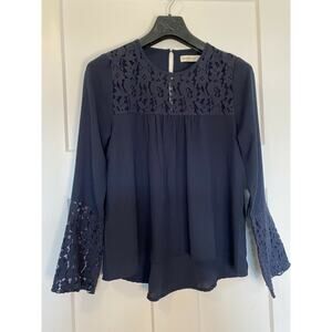 Abercrombie & Fitch Blouse XS Navy Women Long Sleeve Lace detail EUC
